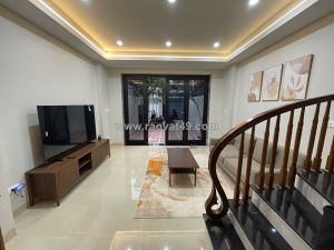 Nhỉnh 12 tỷ, nhà 70m2 hàng xóm vinhomes riverside 4t dân xây, siêu hiếm