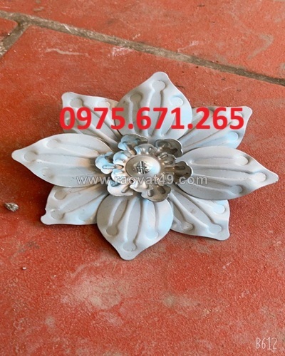 Ở đâu bán phụ kiện hoa sắt đa dạng và uy tín