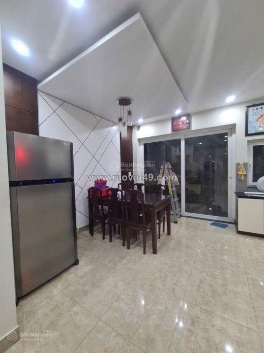 Rẻ 3 tỷ bán nhà mặt tiền mễ cốc, ngang 4m, nở hậu, 140m2, giáp quận 5, gần cầu
