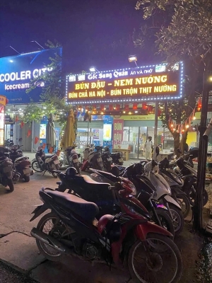 Sang nhượng cửa hàng bún đậu – nem nướng nha trang tại thạch thất, hà nội