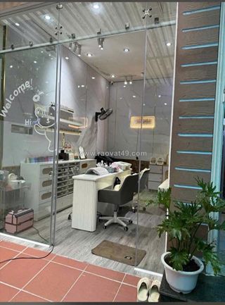 Sang nhượng tiệm nail giá tốt – quận cầu giấy, hà nội