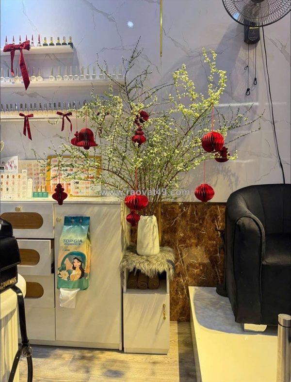 Sang nhượng tiệm nail giá tốt – quận cầu giấy, hà nội