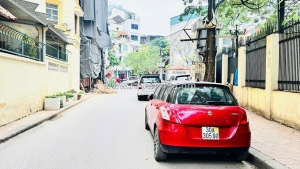 Siêu phẩm kinh doanh 10m ra ô tô  tránh 2 mặt thoáng dt sẵn có 55m 3 tầng