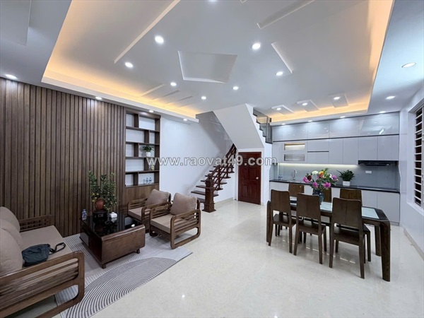 Siêu phẩm siêu hiêm phân lô tây hồ – nhà dân xây - lô góc – 100m ra hồ tây-