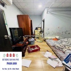 Tìm đâu ra căn nhà phố quận 9 ngang hơn 6 m ngay hồ bá phấn chỉ với 8 tỷ.n.n.n lúc này ?