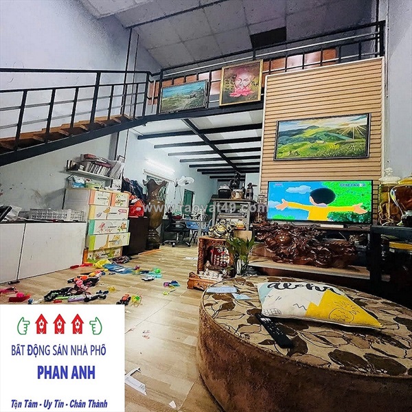 Tìm đâu ra căn nhà phố quận 9 ngang hơn 6 m ngay hồ bá phấn chỉ với 8 tỷ.n.n.n lúc này ?