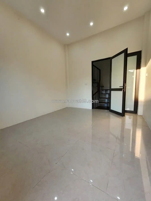 💥tìm đâu ra nhà phân lô cán bộ 30m² khương trung, ô tô đỗ đêm, giá chỉ hơn 4.9