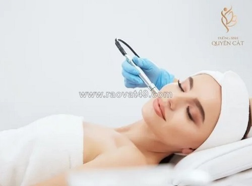 Trải nghiệm ngay liệu trình thải độc da mặt tại spa quyên cát