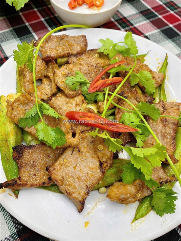 Tuyển nhân viên phục vụ, bếp quận 10