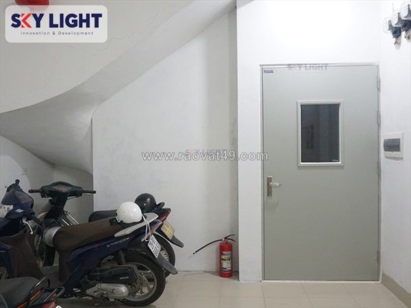 Vai trò cửa chống cháy trong nhà xe hiện đại