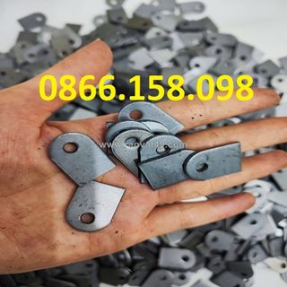 Vấu sắt bắt mặt bàn phụ kiện liên kết mặt bàn chắc chắn, bền bỉ