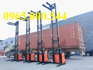 Xe nâng điện giảm giá sốc cuối năm