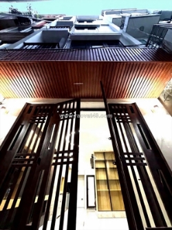 Xuân la 33m x5 tầng 10,8 tỷ full nội thất,ô tô đỗ cửa,5p ra hồ tây