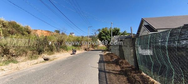 Bán 555m2 đất có 13,7m mặt tiền đường tô hiệu phường 7 tp đà lạt