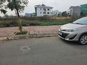 Bán biệt thư siêu vip kđt nam vĩnh yên, 348m2, đường 21m view siêu thị go! giá