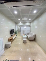 Bán căn hộ tập thể tầng 1 giá 3,2 tỷ, sổ đỏ chính chủ