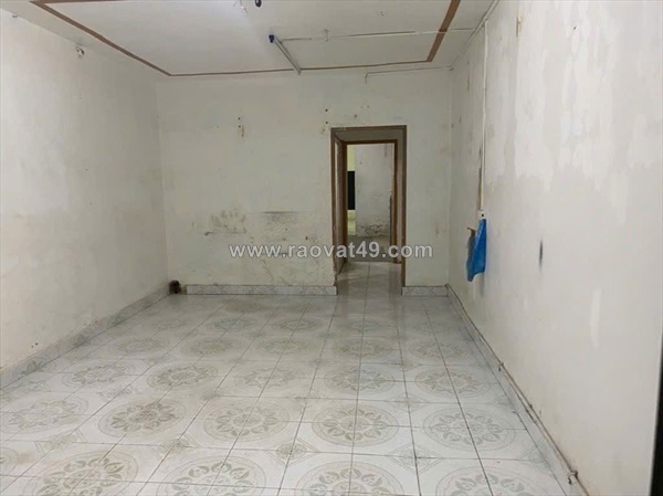 Bán căn hộ tập thể tầng 1 kinh doanh được ở phố tân mai