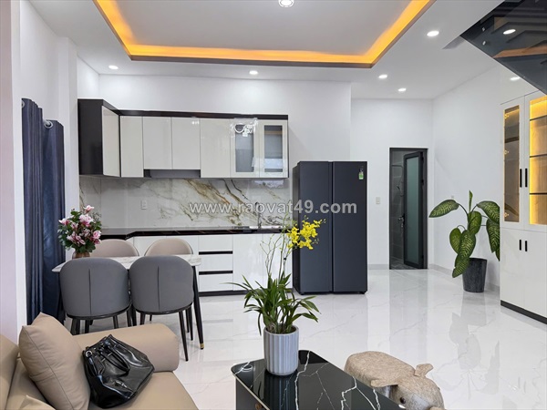 Bán căn nhà mặt đường cây duối xã diên an sân để được 2 -3 ô tô. giá 2ty690