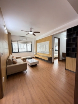 Bán cc quán thánh, ba đình, 3 ngủ, 3 mặt thoáng, full nội thất, chỉ việc vào ở,