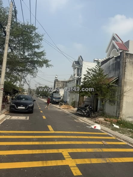 Bán đất 5x21m giá 3,7 tỷ đường 6m bà điểm 5
