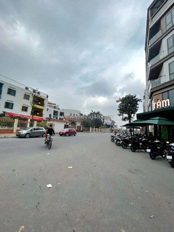 Bán đất phân lô khu tđc ngọc thụy - gara - ôtô tránh giá tốt