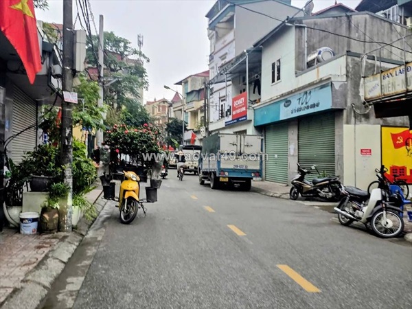 Bán đất tặng nhà c4- ngô gia tự- lô góc- kinh doanh- sát phố- oto tránh -70m