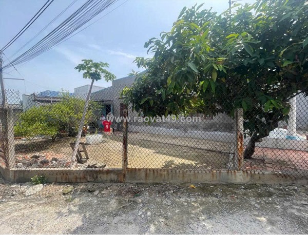 Bán đất tặng nhà, sổ hồng riêng tại đường trần quý cáp, thị trấn liên hương –