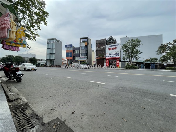 Bán lô đất tặng nhà trệt lầu mặt tiền đinh thị thi - hiệp bình phước - thành