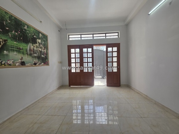 Bán nhà 1 trệt 1 lầu dĩ an,shr đường 8m,gần vincom dĩ an,giá rẻ