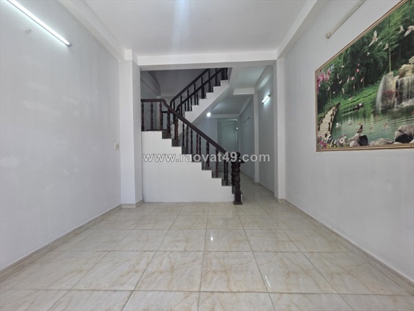 Bán nhà 1 trệt 1 lầu dĩ an,shr đường 8m,gần vincom dĩ an,giá rẻ