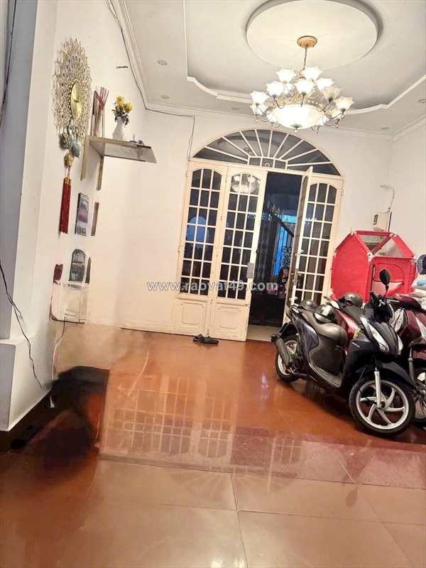 Bán nhà 2 lầu/st hẻm 154 âu dương lân p.chánh hưng p3q8