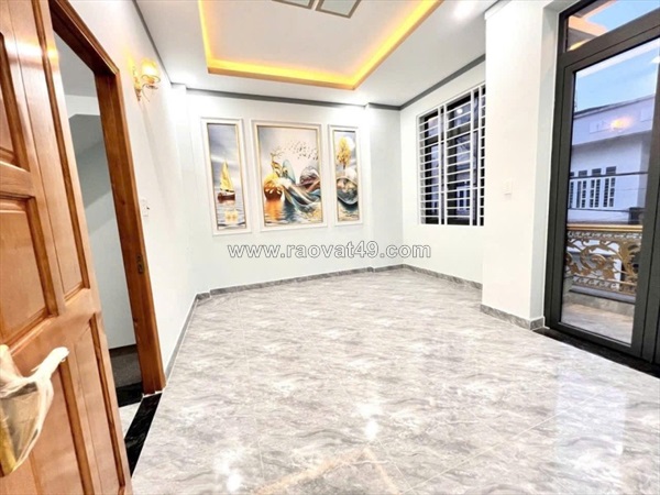 Bán nhà 2 tầng,shr đường xe hơi,2 mặt tiền hẻm,gần chợ bến gỗ