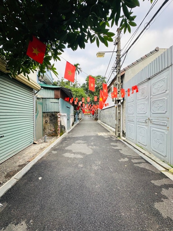 Bán nhà c4 ngọc thuỵ 200m x 15m vuông đẹp, ngõ oto tải, giá rẻ nhất khu vực.