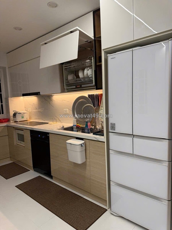 Bán nhà chia lô cầu diễn 37m2x5t, thang máy, ô tô,ở ngay, tặng full đồ, 8.5 tỷ