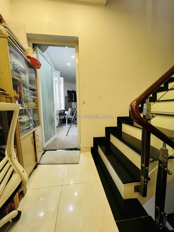 Bán nhà - chính chủ - nơ trang long - bình thạnh - 5 tầng đúc thật - 8pn lớn -