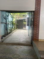 Bán nhà đất chính chủ – nhà đẹp, 2 gian cửa hàng mặt đường nhựa – kinh doanh