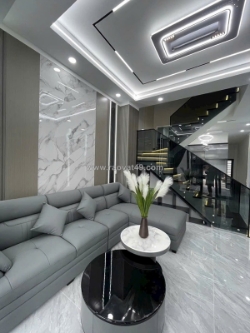 Bán nhà đẹp 2 tầng p.biên hòa,đường nhựa 2 ô tô,nội thất đầy đủ,dọn vào ở ngay