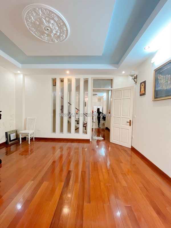 Bán nhà doãn kế thiện nhà đẹp ở ngay 30 mét 5 tầng 9,4 tỷ