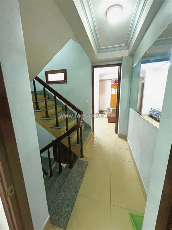 Bán nhà đôi 16 phòng – mặt tiền 8m – trung tâm đà lạt