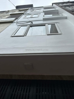 Bán nhà đội cấn 25 mét 5 tầng chỉ 6,6 tỷ