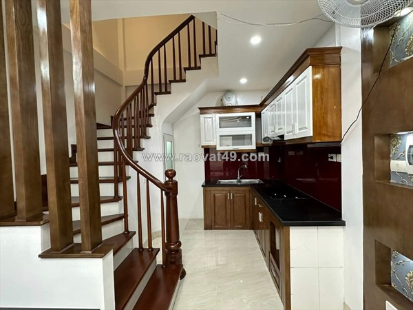 Bán nhà đội cấn 25 mét 5 tầng chỉ 6,6 tỷ