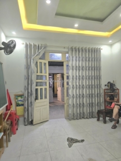 Bán nhà đường trương văn hải, q9, thủ đức, tp hcm. dt 95m2, 2 lầu, 3pn, giá