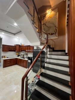 **bán nhà hẻm lạc long quân ** phường 8 tân bình; 4,5x11m - hơn 8 tỷ