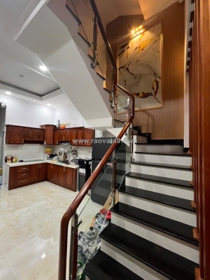 **bán nhà hẻm lạc long quân ** phường 8 tân bình; 4,5x11m - hơn 8 tỷ