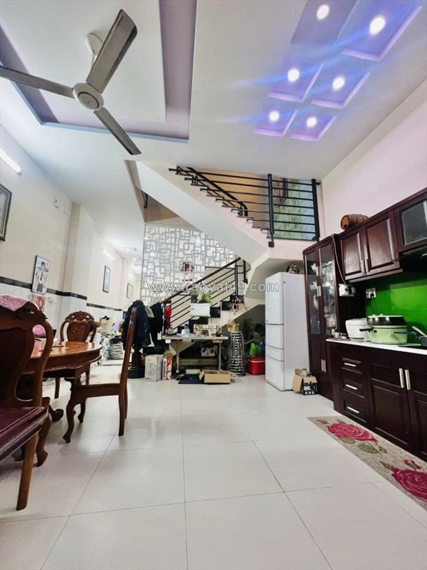 Bán nhà mặt tiền tây sơn - gần đường tân hương, 5,1x,5m, 2 tàng - 3 pn, chỉ