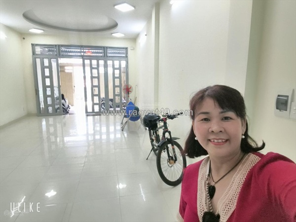 Bán nhà mới - 105m2 xe hơi ngủ nhà - giá chỉ 7 tỷ nhỉnh
