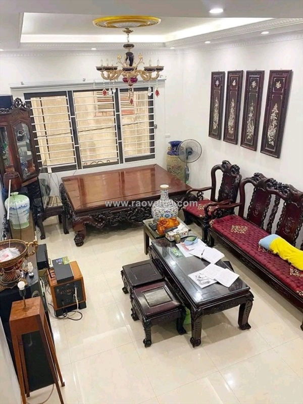 Bán nhà ngõ 89 lạc long quân 41 m 5 tầng 7,7 tỷ