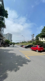 Bán nhà ngọc thuỵ, 82m x 5 tầng, mặt tiền 4.5m, ôtô tránh, thông đường hồng