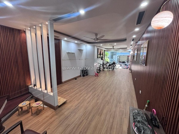 Bán nhà nguyễn chánh, cầu giấy, 7 tầng thang máy, oto tránh, vỉa hè, kd, vp,