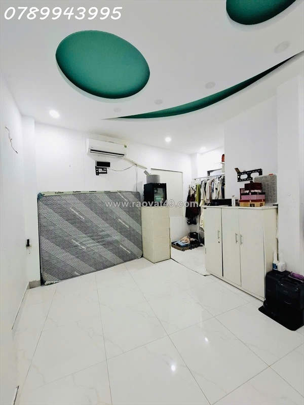 Bán nhà  quận 3 cách mạng thán 8 hẻm gần 3m, 30m ngang 4.5m, giá chỉ 3 tỷ9